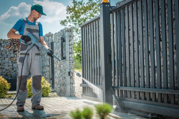 Best Gutter Cleaning  in Middleburg Heights, OH